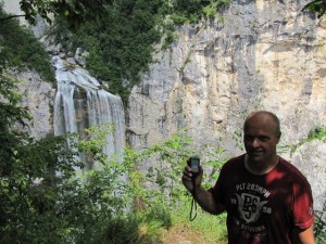 b0832917-2f3f-4edb-8783-3f1a2b304a64