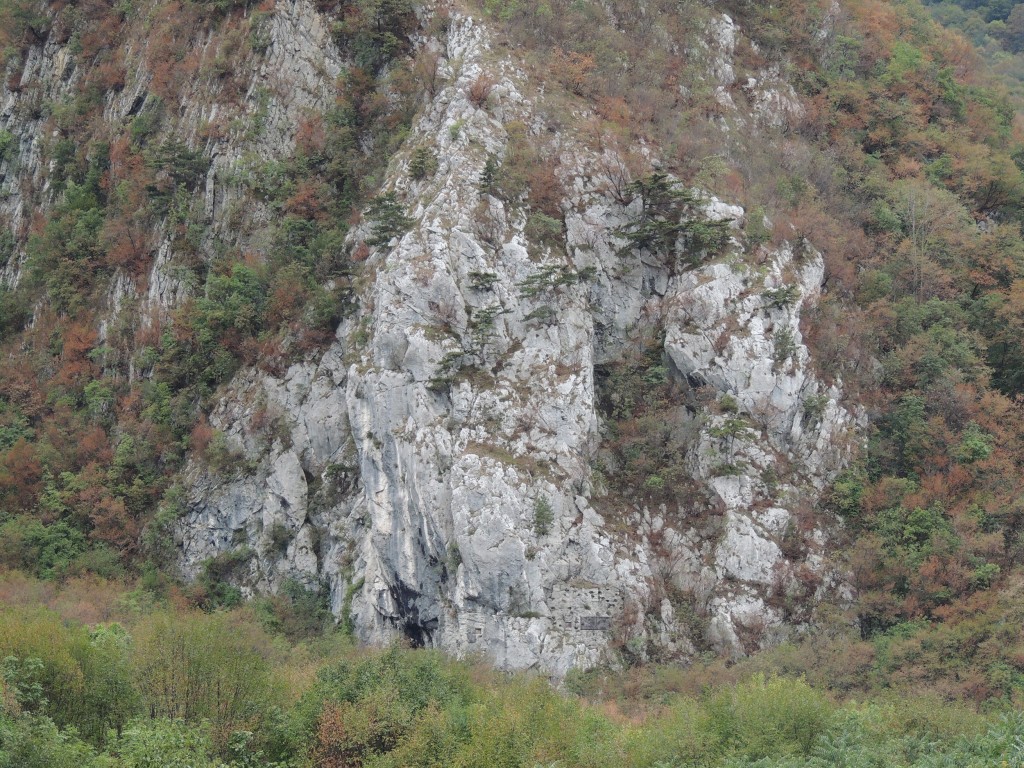 Dobro maskirana trdnjava. Jo opazite?