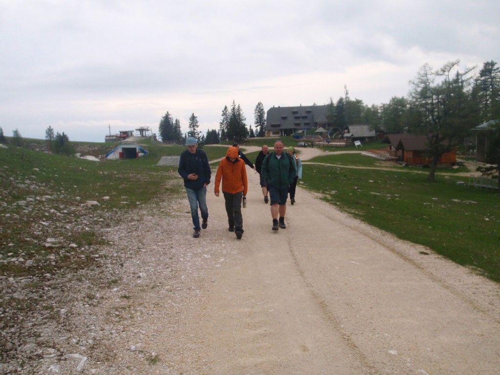 Sedaj pa tovariši, na juriš!