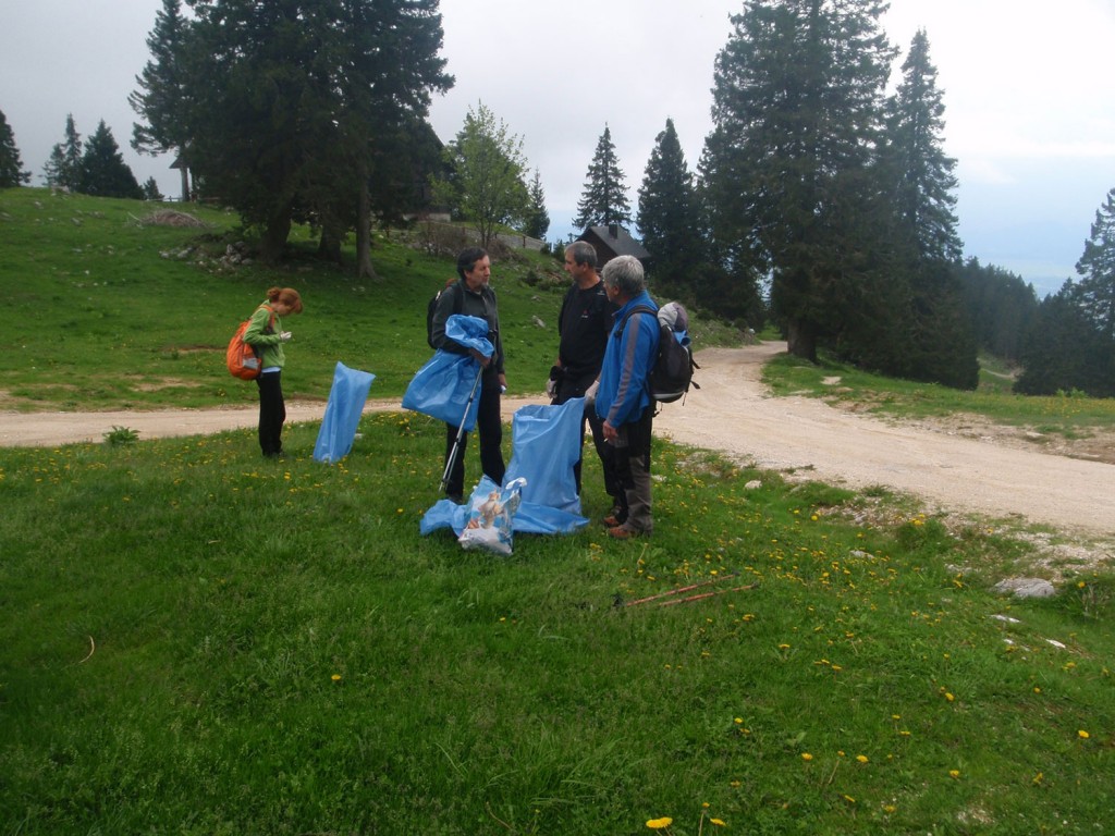 Kje je še kaj smeti?