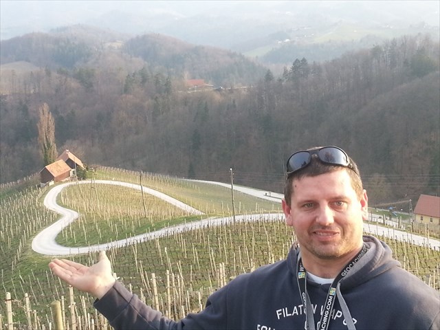 af0cee4a-37ee-436e-88a9-f65e2fef9f99_l