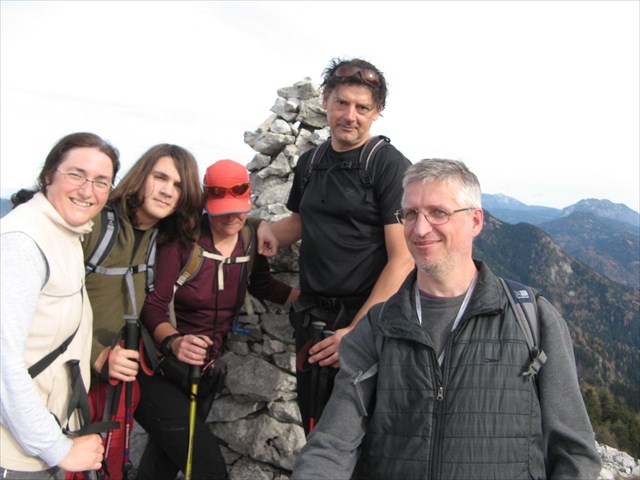 fcec1266-25cd-4b66-960b-022ce4a263d0_l