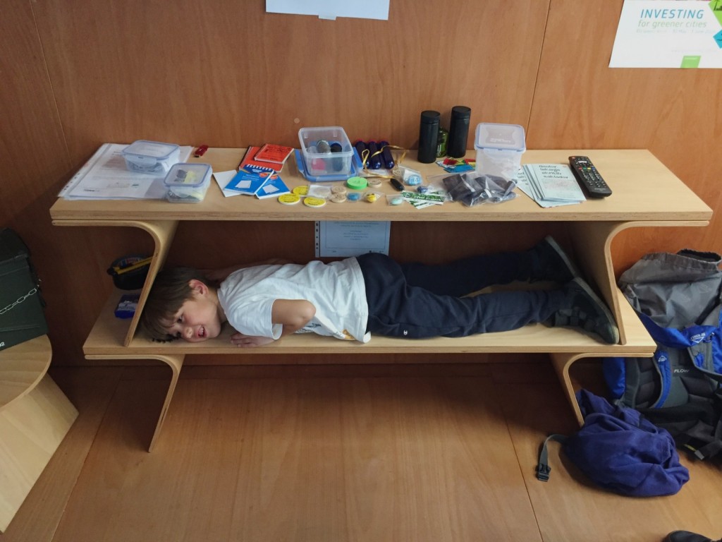 Razstavili smo geolovske predmete in celo geolovca.