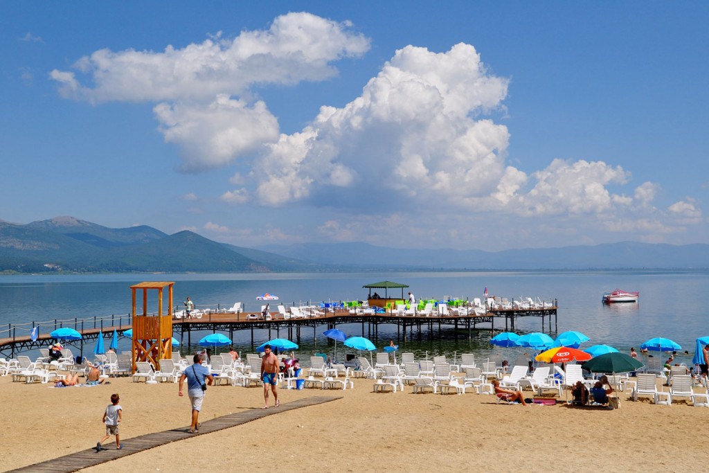 Plaža na Prespanskem jezeru.