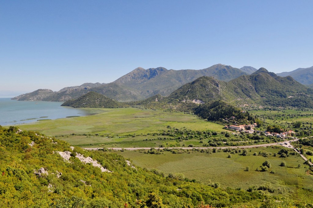 Virpazar od daleč in od zgoraj.