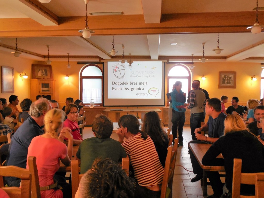 Ekipe so pripravljene za kviz Prepoznajte geolovca