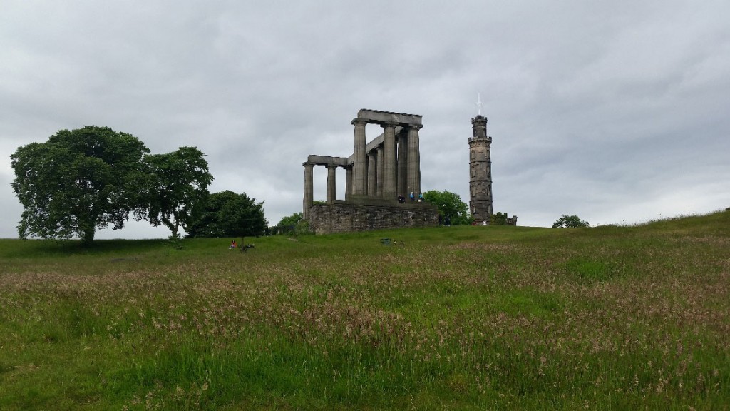 Calton Hill: edinburška Akropola in najboljša razgledna točka v mestu.