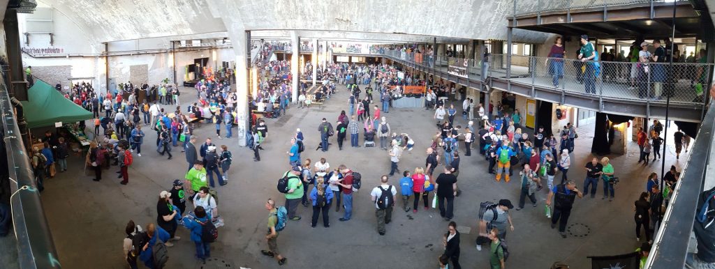 Giga Berlin, v zapuščeni tovarni